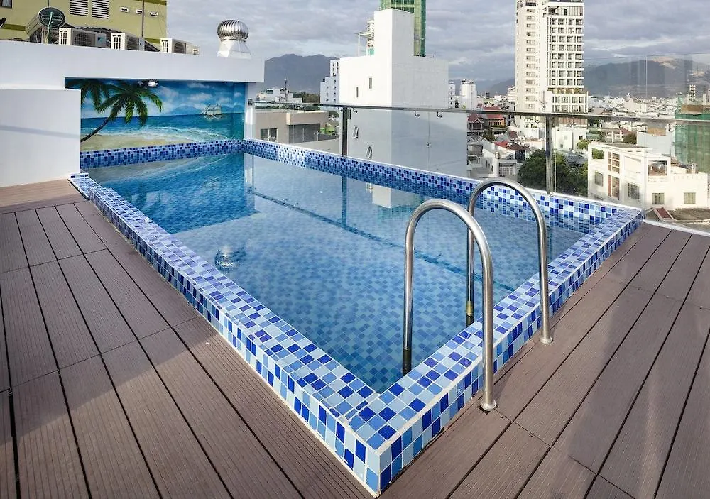 Royal Hotel Нячанг